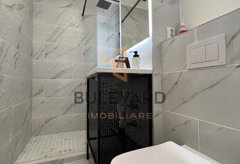 Apartament cu 3 camere+2 Parcari exterioare! - Poză 4