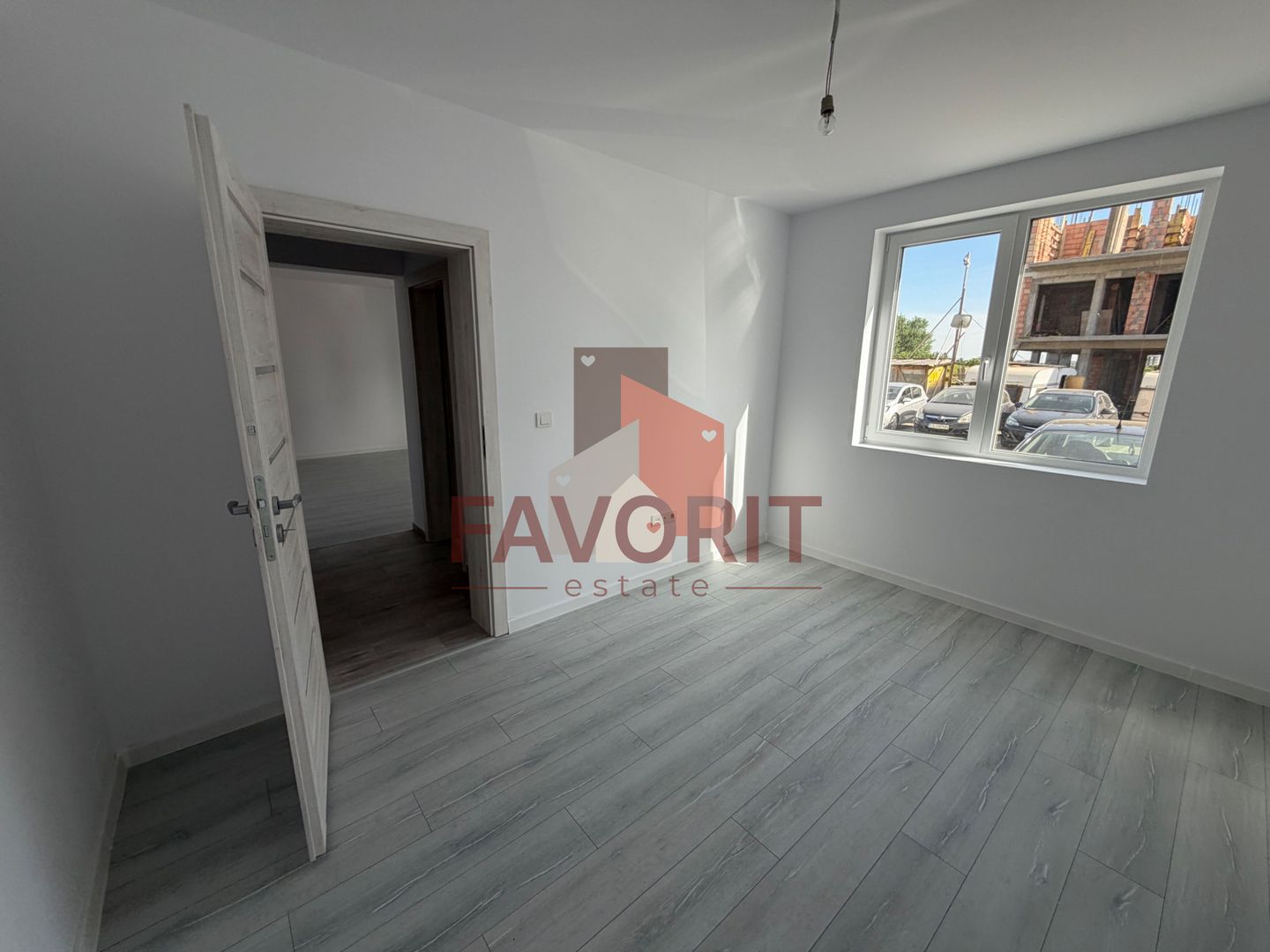 Disponibil imediat. Decomandat. TVA 21% inclus in pret - Poză 9