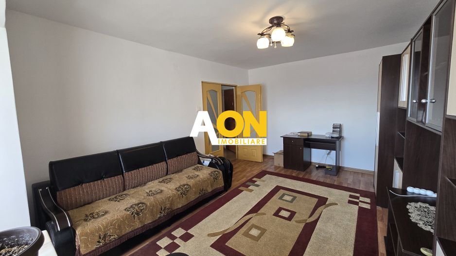 Apartament 2 Camere Decomandat,cu Vedere Spre Catedrala - Poză 4