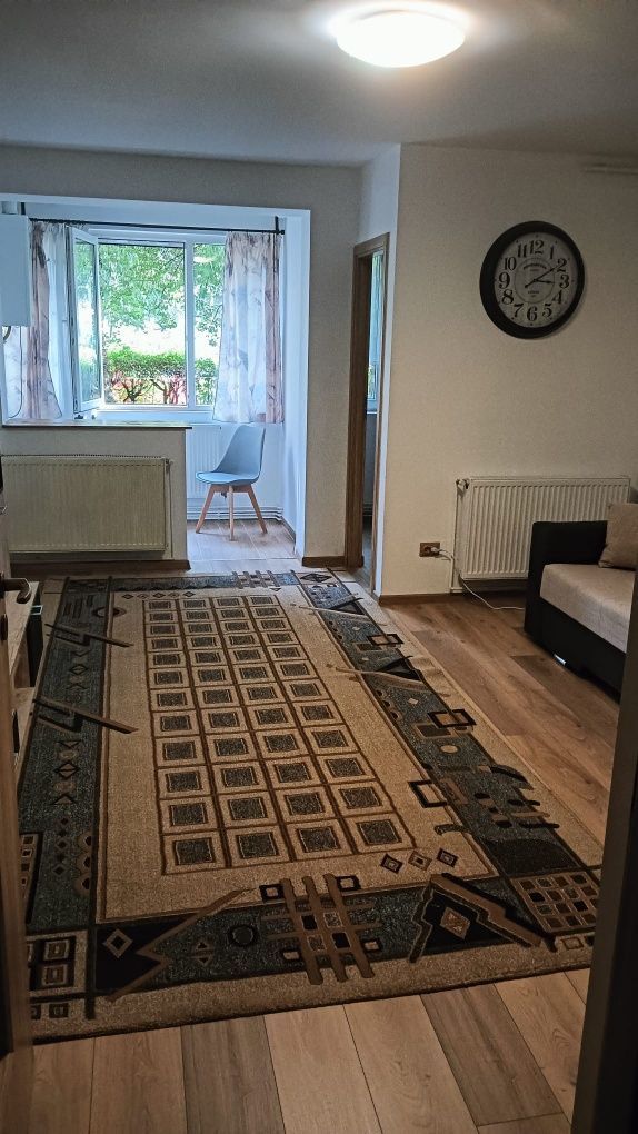 Vând Garsoniera Astra Saturn - Poză 1