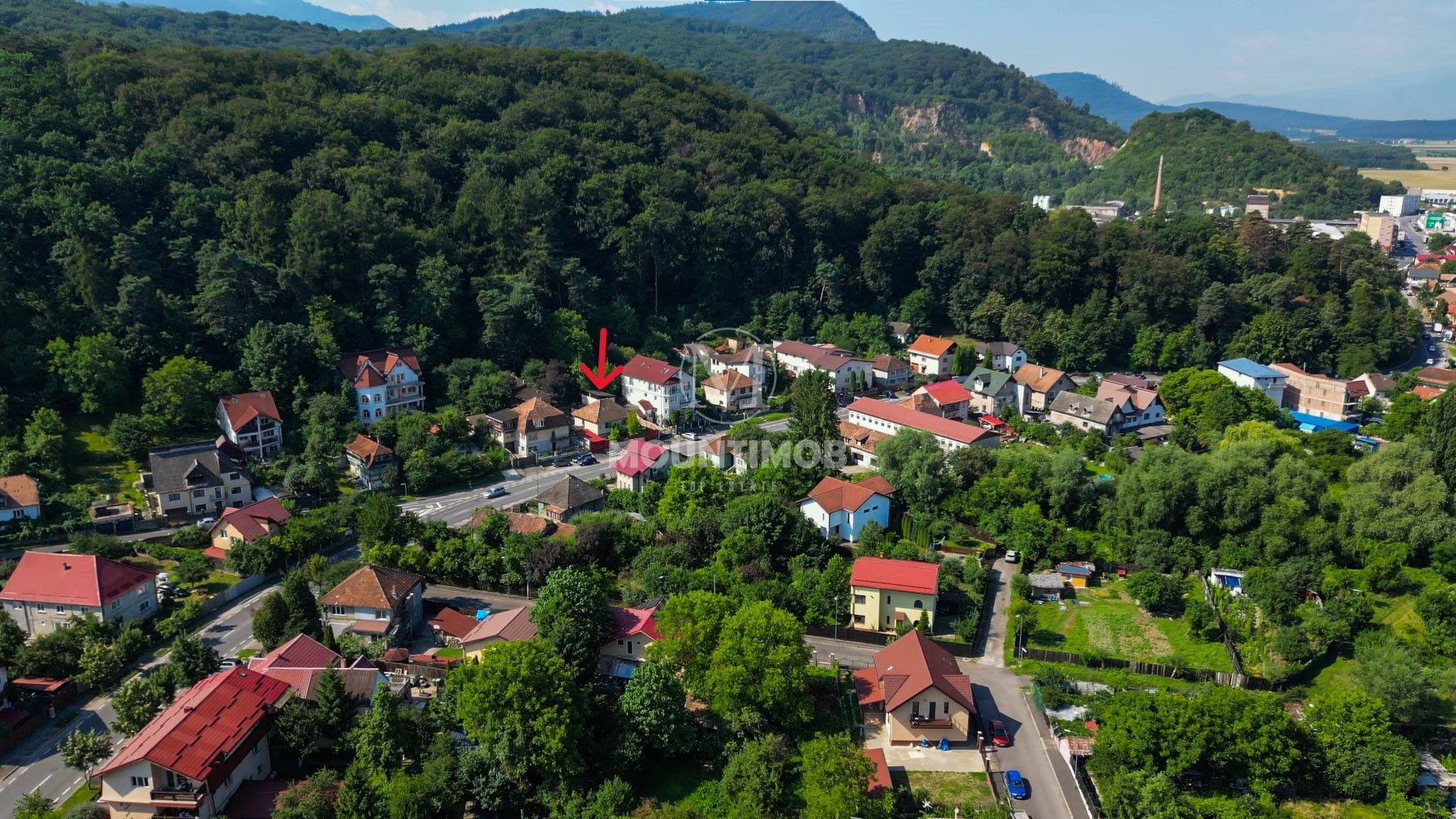 Casa cu curte generoasa la poalele muntilor, Centru Istoric/Brasov - Poză 1
