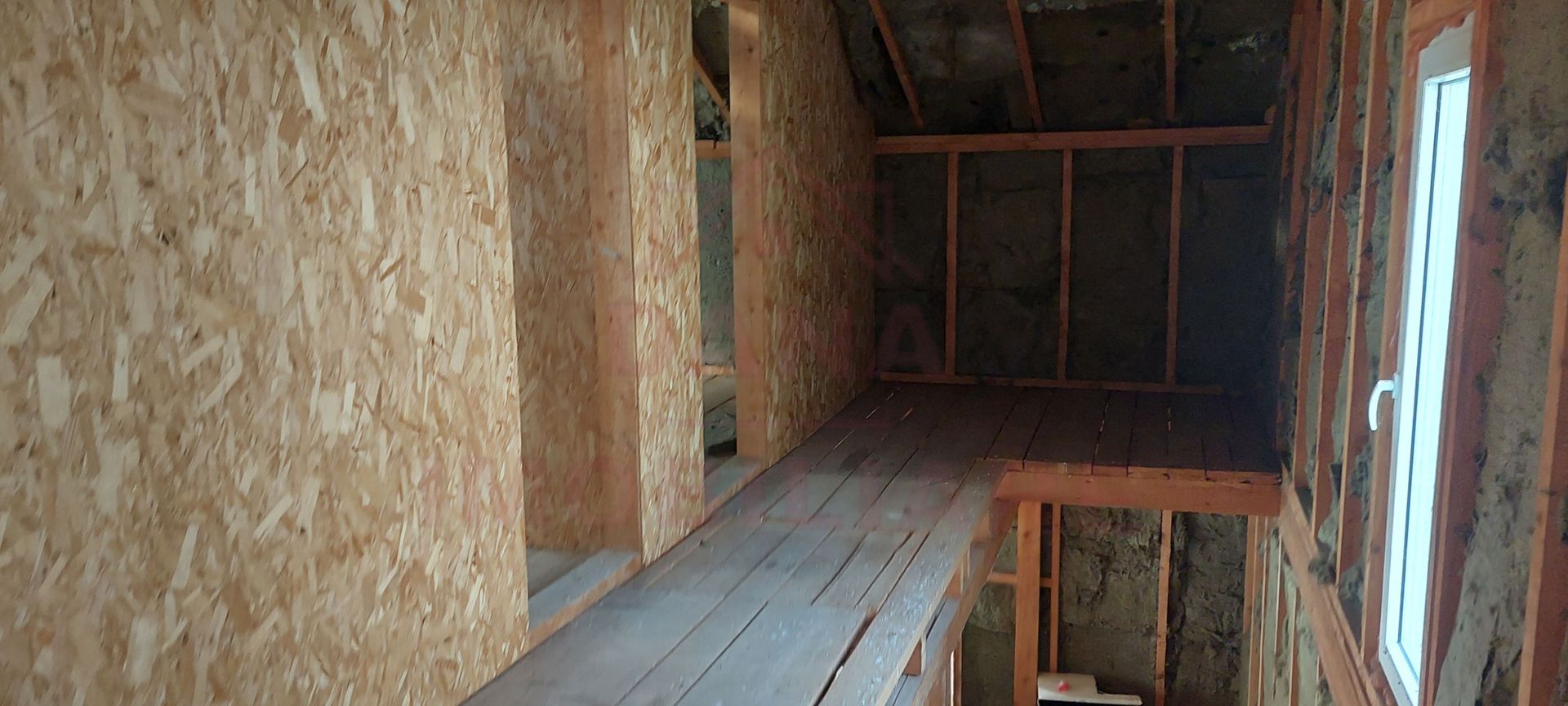 CASĂ INDIVIDUALĂ LA GRI 4CAMERE \RUSCA MONTANĂ \JUD.CS - Poză 6