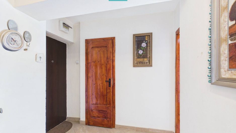 Apartament cu 3 camere, în orașul Sebiș, Arad - Poză 8
