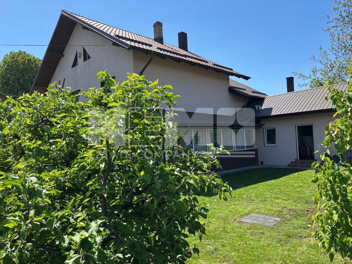 Casă de Vânzare cu 6 Ari Teren I Suceava/Mihoveni I 185.000Euro - Poză 1