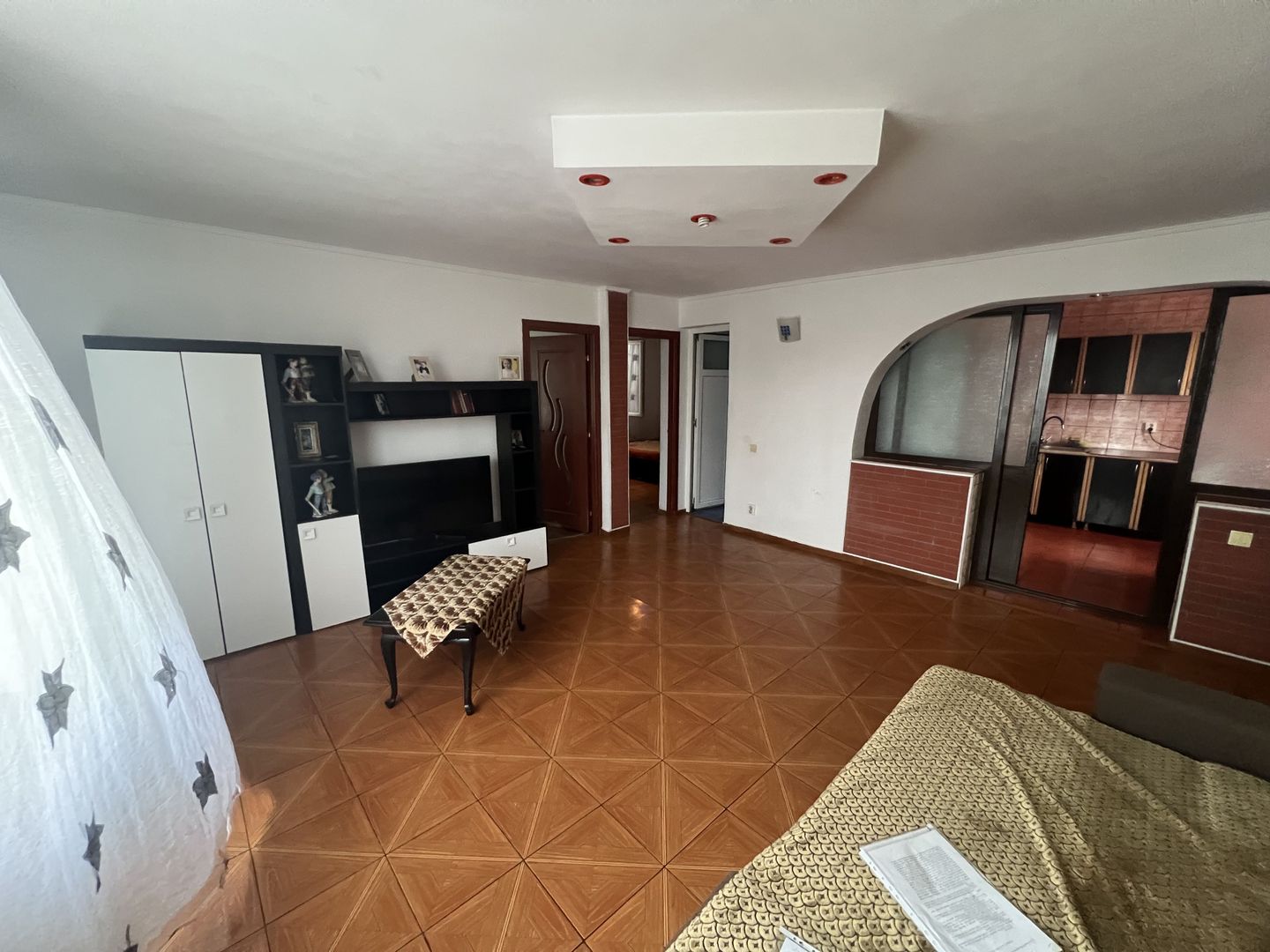 Vila  5 camere Pantelimon  mobilata utilata complet - Poză 3