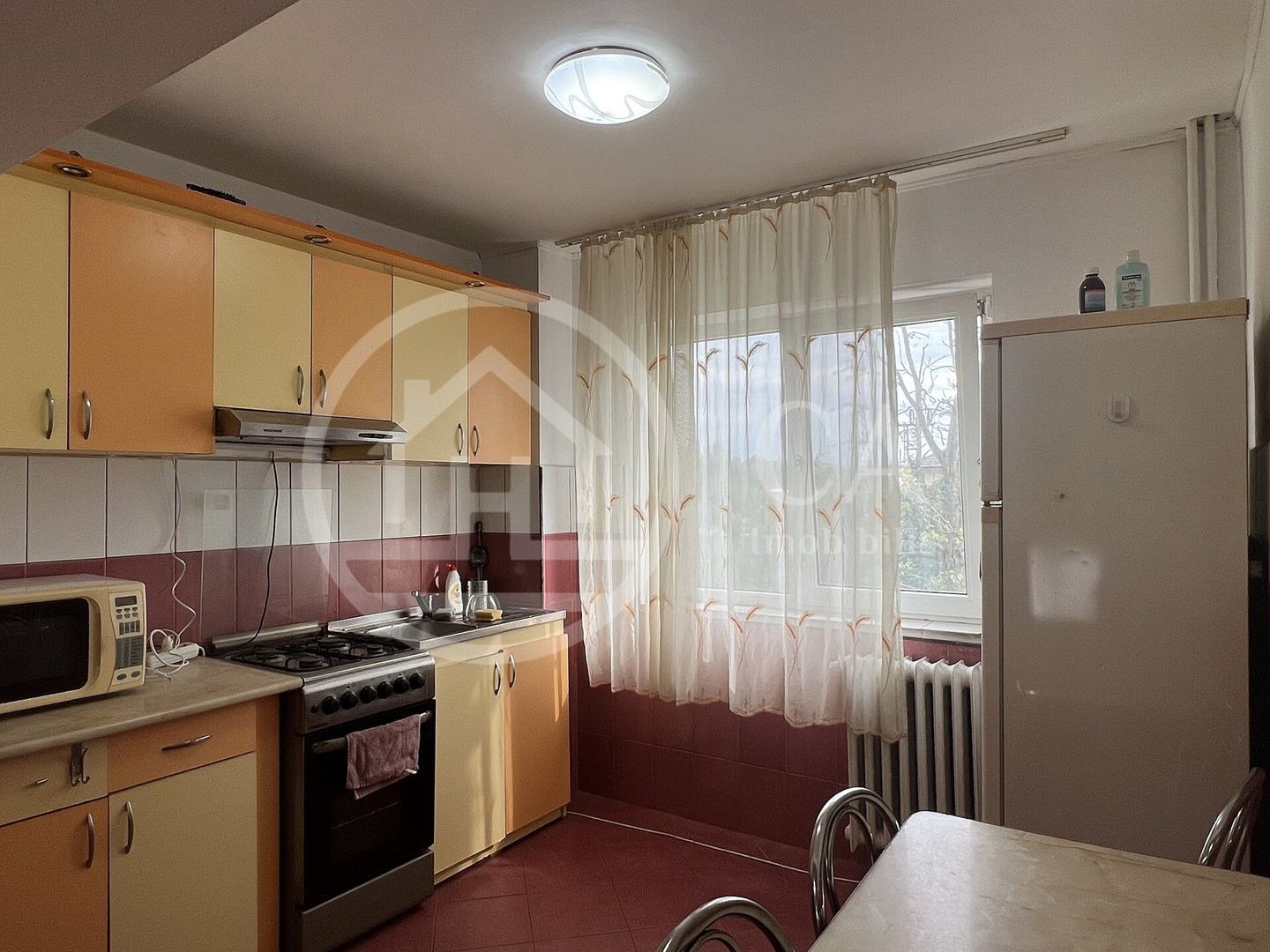 Apartament cu 2 camere de inchiriat zona Calea Aradului Oradea - Poză 3