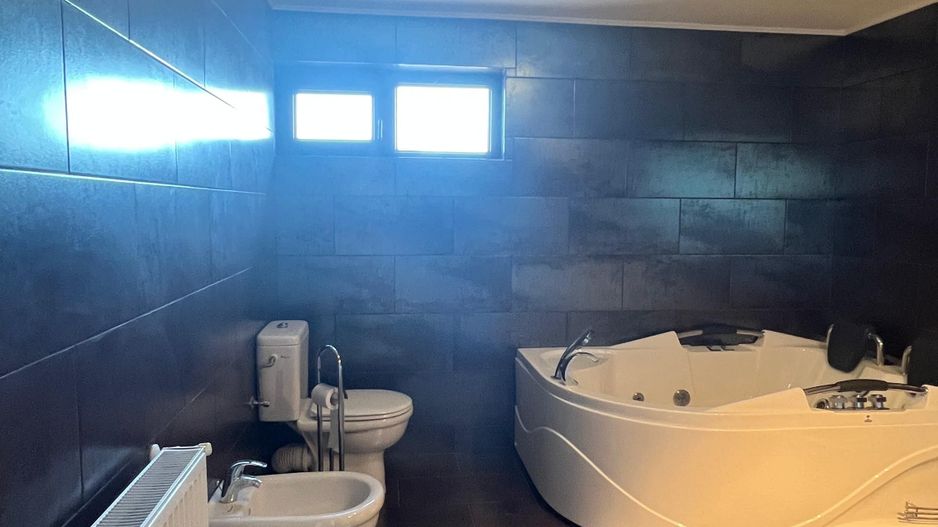 Vilă Individuală cu 5 camere – Cartier Mihai Viteazu - Poză 8