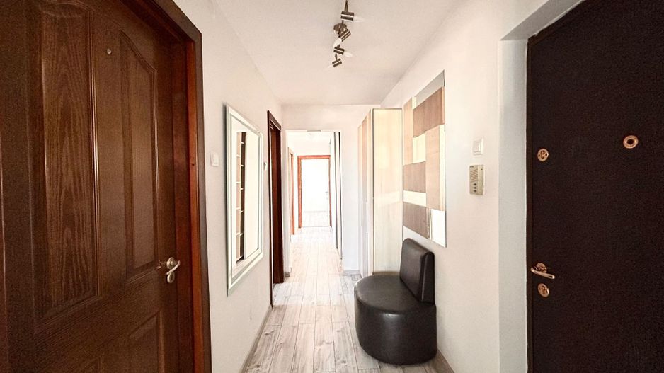 Apartament cu 3 camere decomandat cu panorama - Poză 7