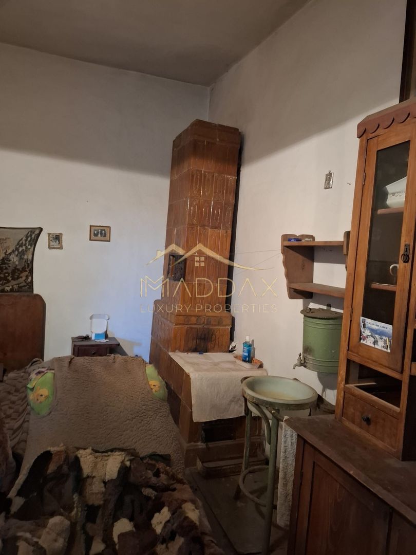 Casa traditionala cu potential**Teren 1712 MP**in Centrul IANCA //OLT - Poză 8