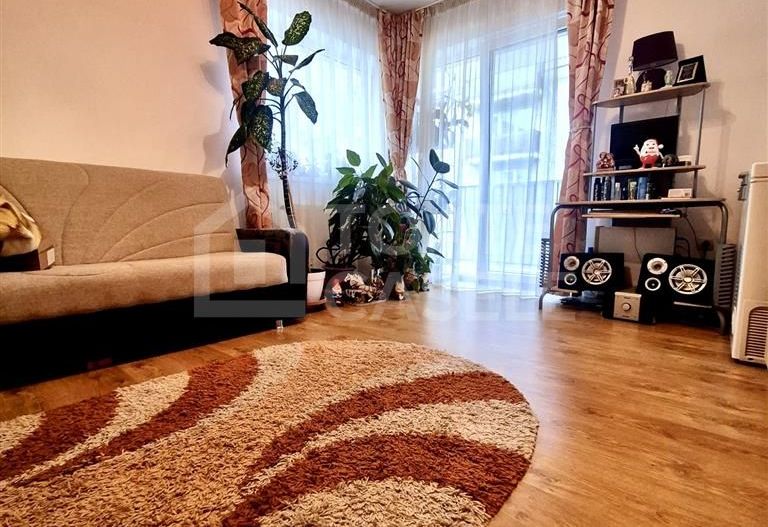 Apartament cu 2 camere decomandate si balcon generos – Floresti - Poză 3