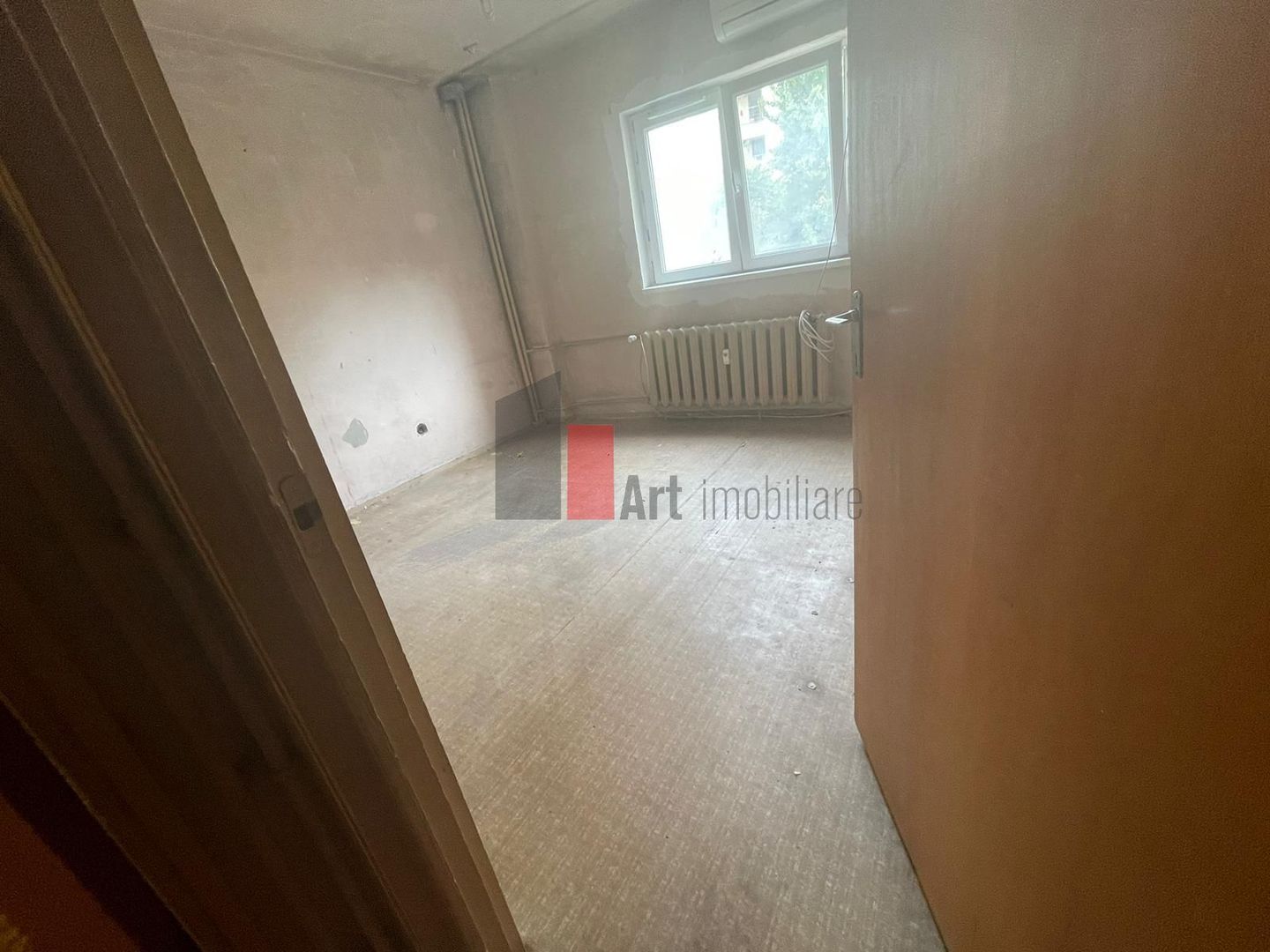 APARTAMENT 4 CAMERE STEFAN CEL MARE - Poză 3