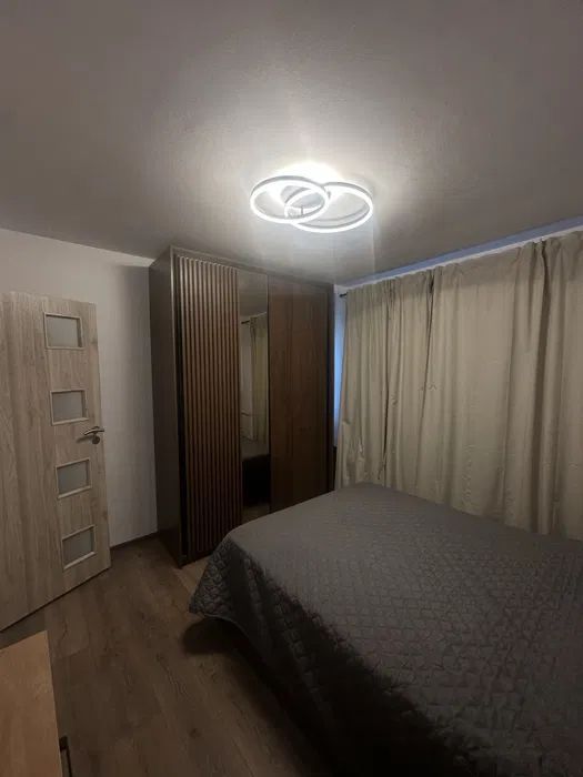 Apartament renovat complet  //  utilat  //  vedere panoramica - Poză 4