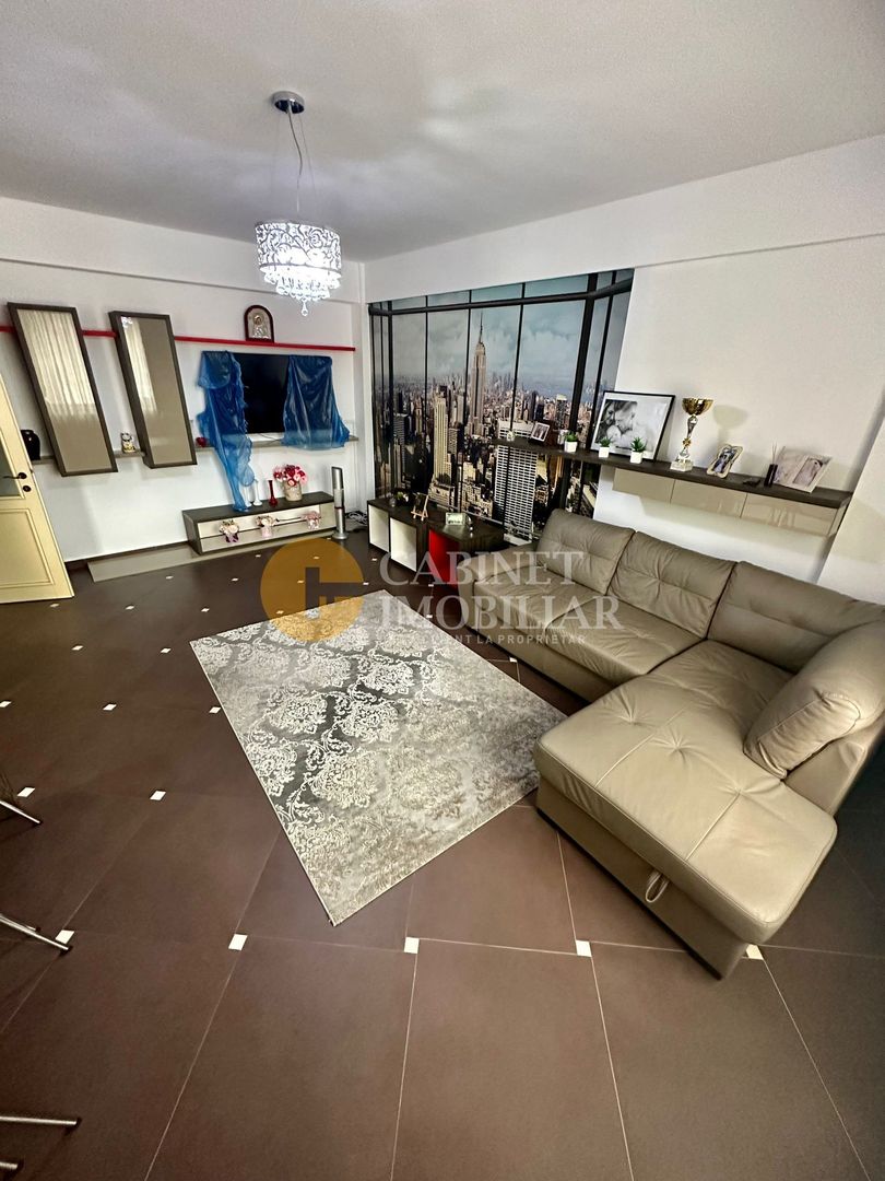 Apartament Cu 3 Camere Etaj 1 Zona Cug - Poză 1