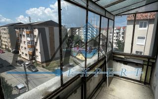 Apartament semi renovat de vânzare in Sebeș - Poză 8