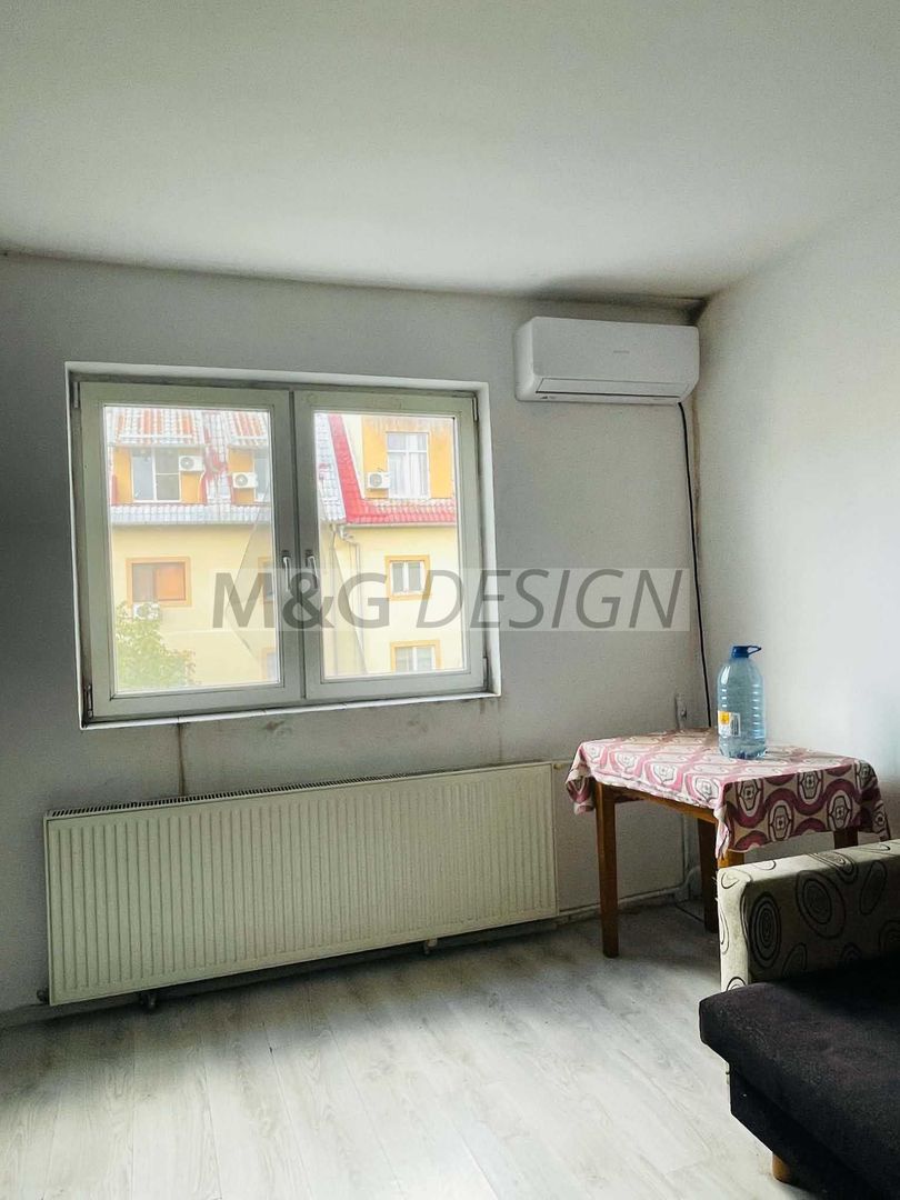 Garsoniera  zona Blascovici mobilat - Poză 2