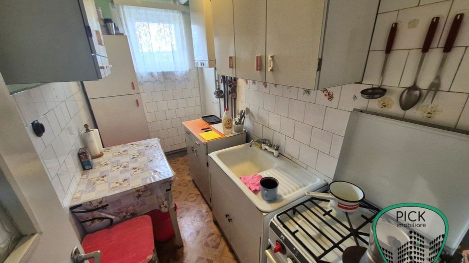 P 1231 - Apartament cu 3 camere în Târgu Mureș, Dâmbu Pietros, hol pătrat - Poză 8