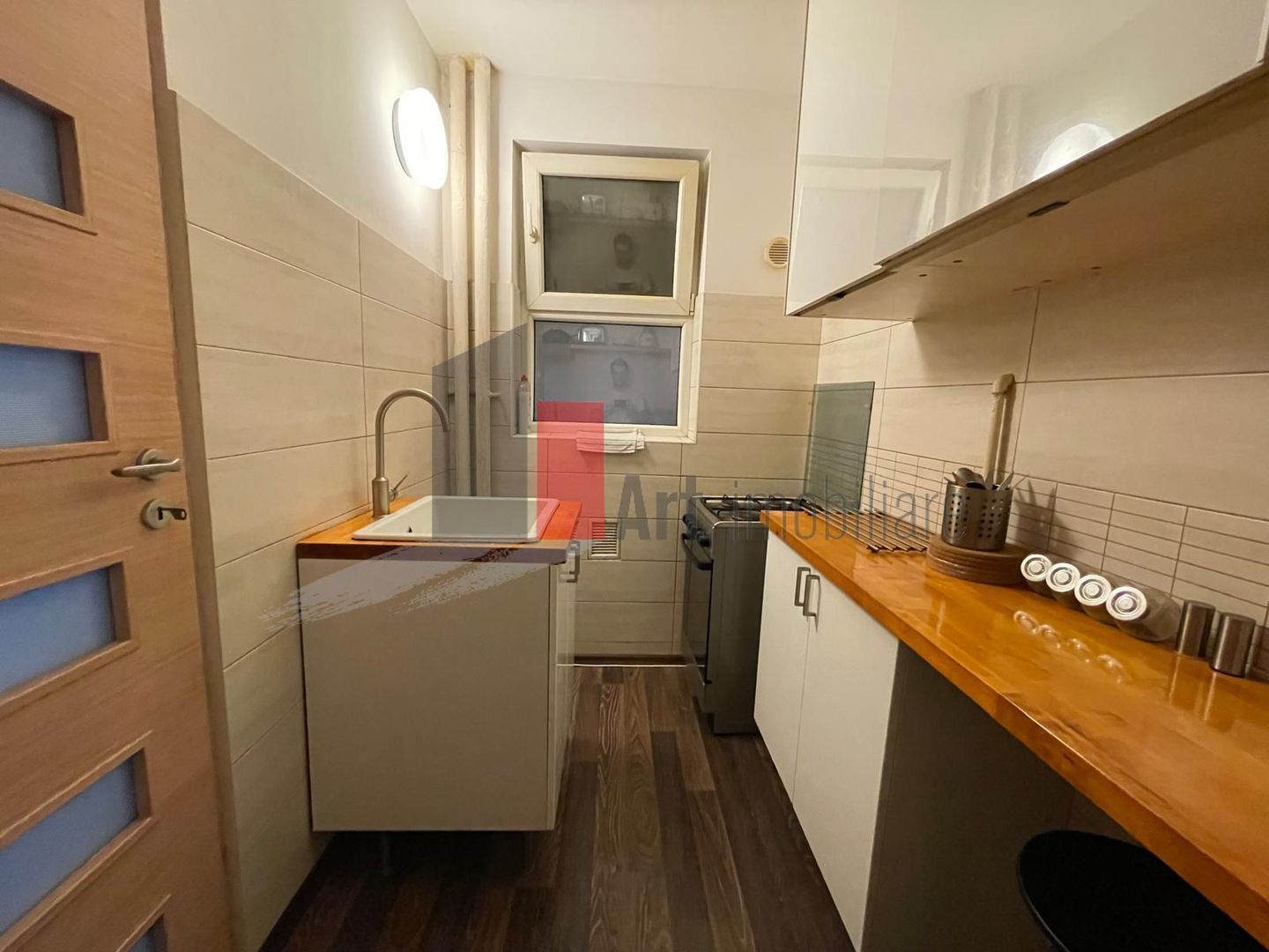 APARTAMENT 2 CAMERE -SALA PALATULUI - Poză 12