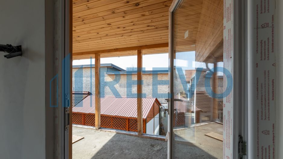 Clădire și teren pentru investiție, central Roman - Poză 55