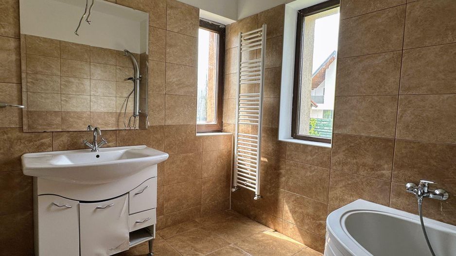Tamasi - langa padure, casa 300 mp teren 711 mp, personalizabila - Poză 11