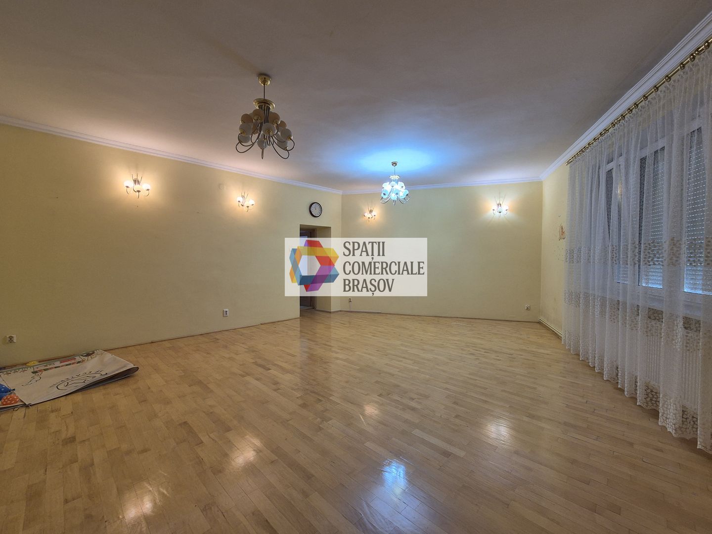 Casa in Brașov - 540 mp  # plus-imo.ro - Poză 1