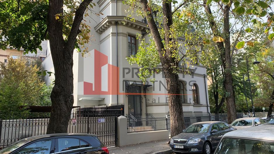 Vila superba de vanzare in zona Dorobanti - Poză 3