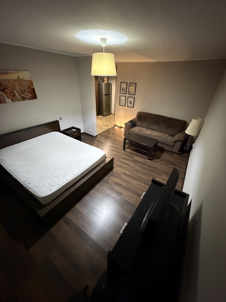 Închiriez garsonieră modernă, Piața Muncii, aproape de metrou - Poză 2