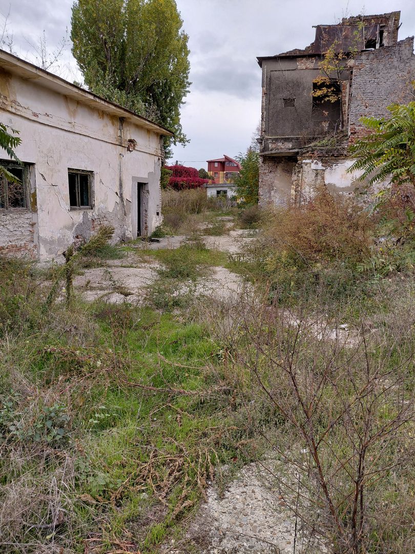 De vânzare – Ansamblu de construcții în Galați, zona Piața Centrală - Poză 9