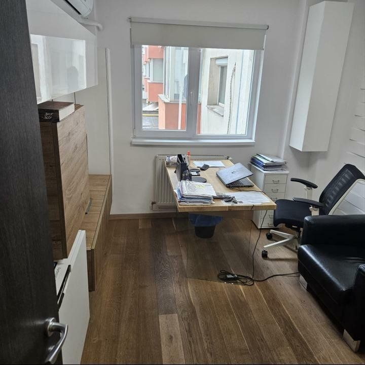 Apartament 4 camere 111mp Calea Mosilor - tip birou - Poză 5