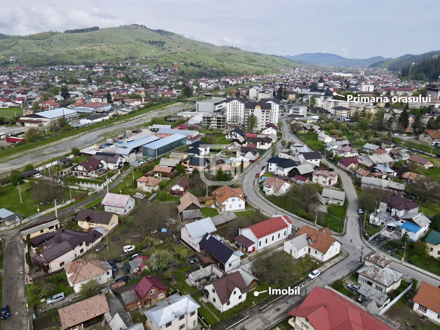 Casă în Gura Humorului, Ariniș | Refugiu în Stațiune Turistică - Poză 3