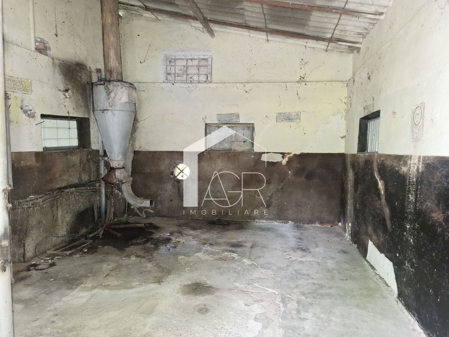 Imobil cu destinatie comerciala, 4 camere, Boldesti-Scaieni - Poză 5