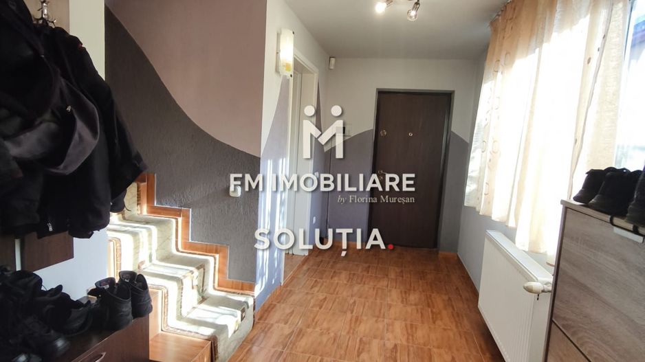 Vânzare casă cu piscină și teren 1.070 mp - Poză 8