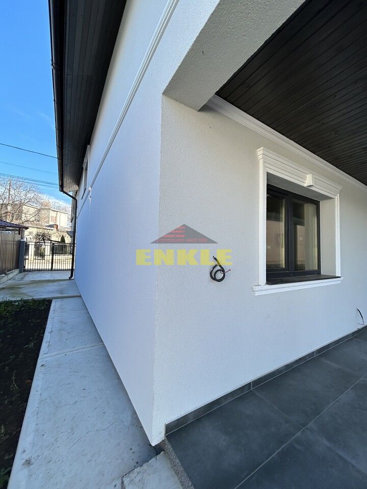 Casa de vanzare, zona Liceul Pedagogic. Pret 225.000€ Negociabil! - Poză 1