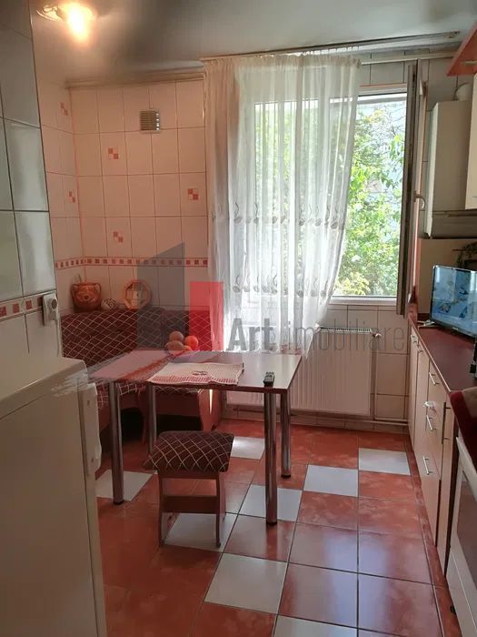 Vânzare apartament 3 camere centrală Brâncoveanu - Secuilor - Poză 2
