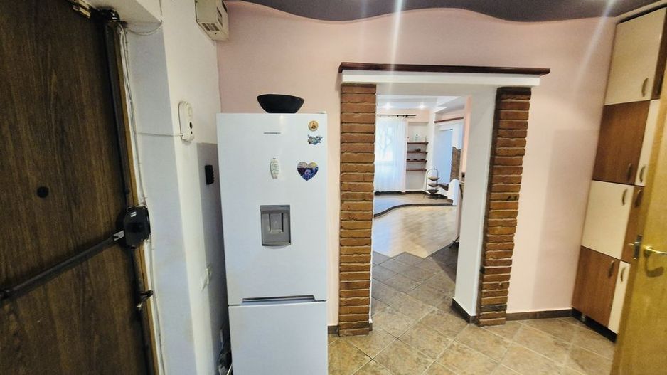 Închiriere Apartament 3 camere, 80 mp, modern, centrală proprie, Mihai Bravu - Poză 6