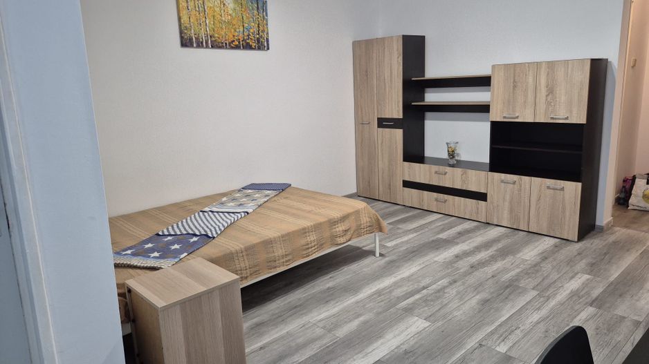 Garsoniera de inchiriat Titan - Costin Georgian - Poză 1