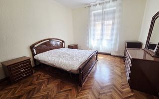 Apartament 3 camere de închiriat - Poză 3