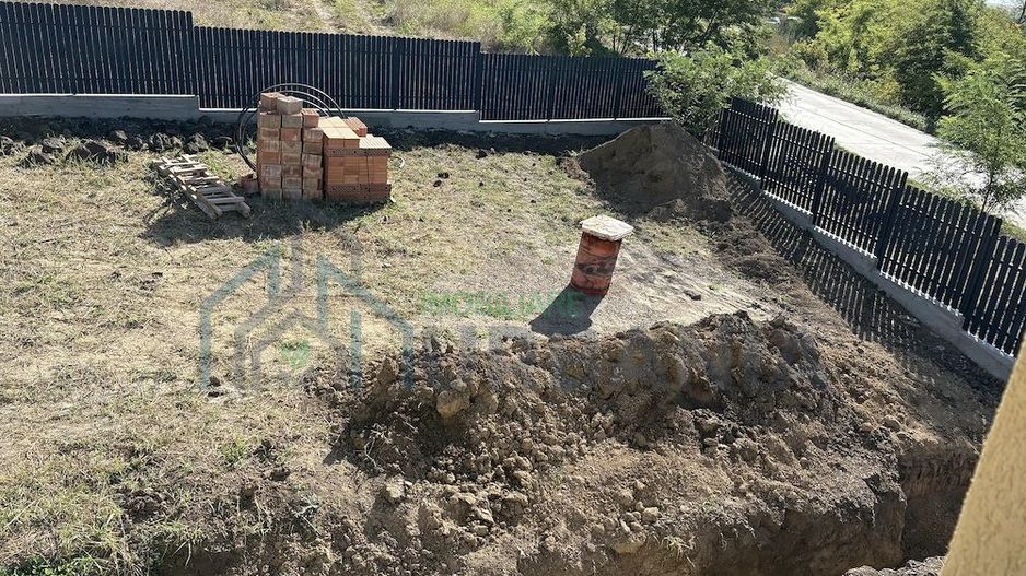 Casă de vânzare în Vânători, finisaje la alb, utilități incluse - Poză 5