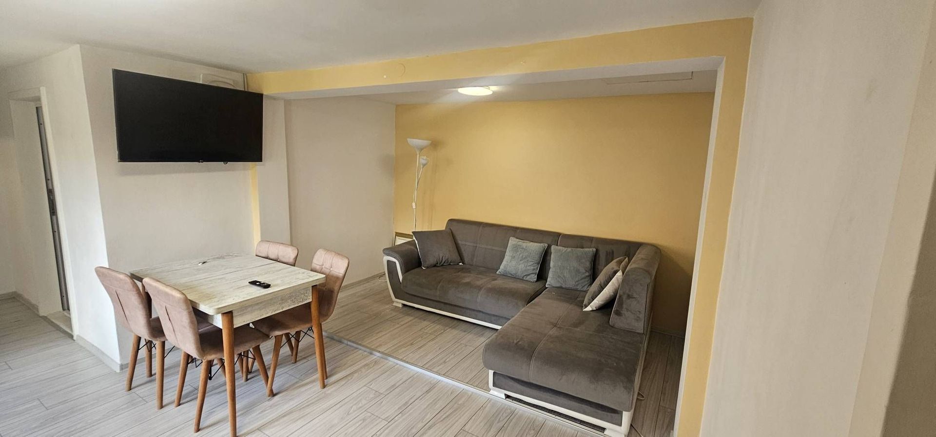 Apartament la casa ¶ 3 camere ¶ Intre Lacuri¶ FSEGA¶ Iulus Mall - Poză 5
