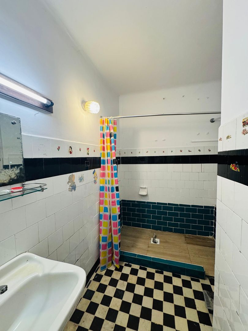 Casa singur in curte Cantemir 411mp teren - Poză 6