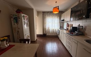 4 camere 95 mp | 1 Mai – etaj 3/4 | 2 bai |  centrala | bloc 1988 - Poză 32