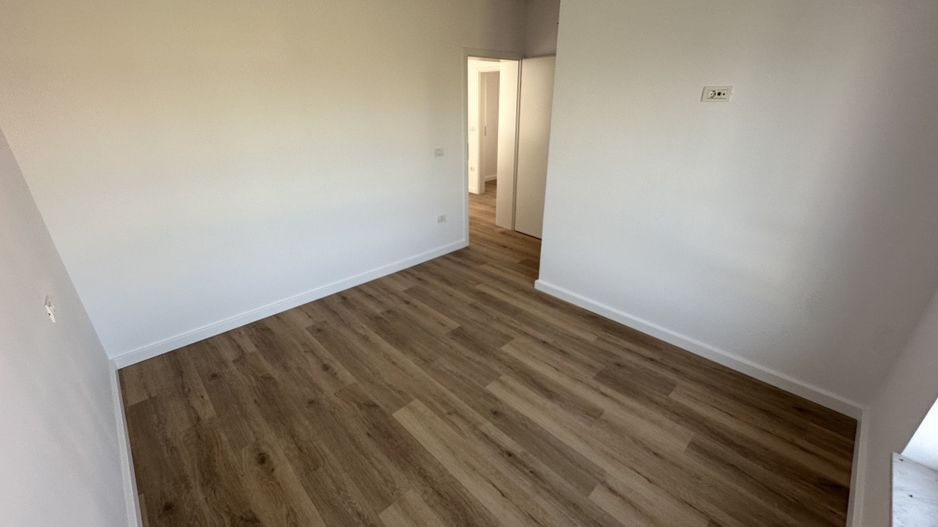 Duplex despartit prin spatiu tehnic - Poză 19