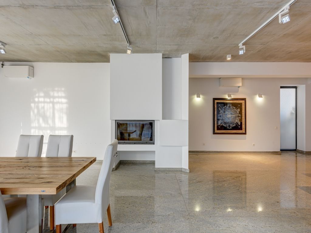 Modern villa | 6 rooms | Iancu Nicolae - Poză 1