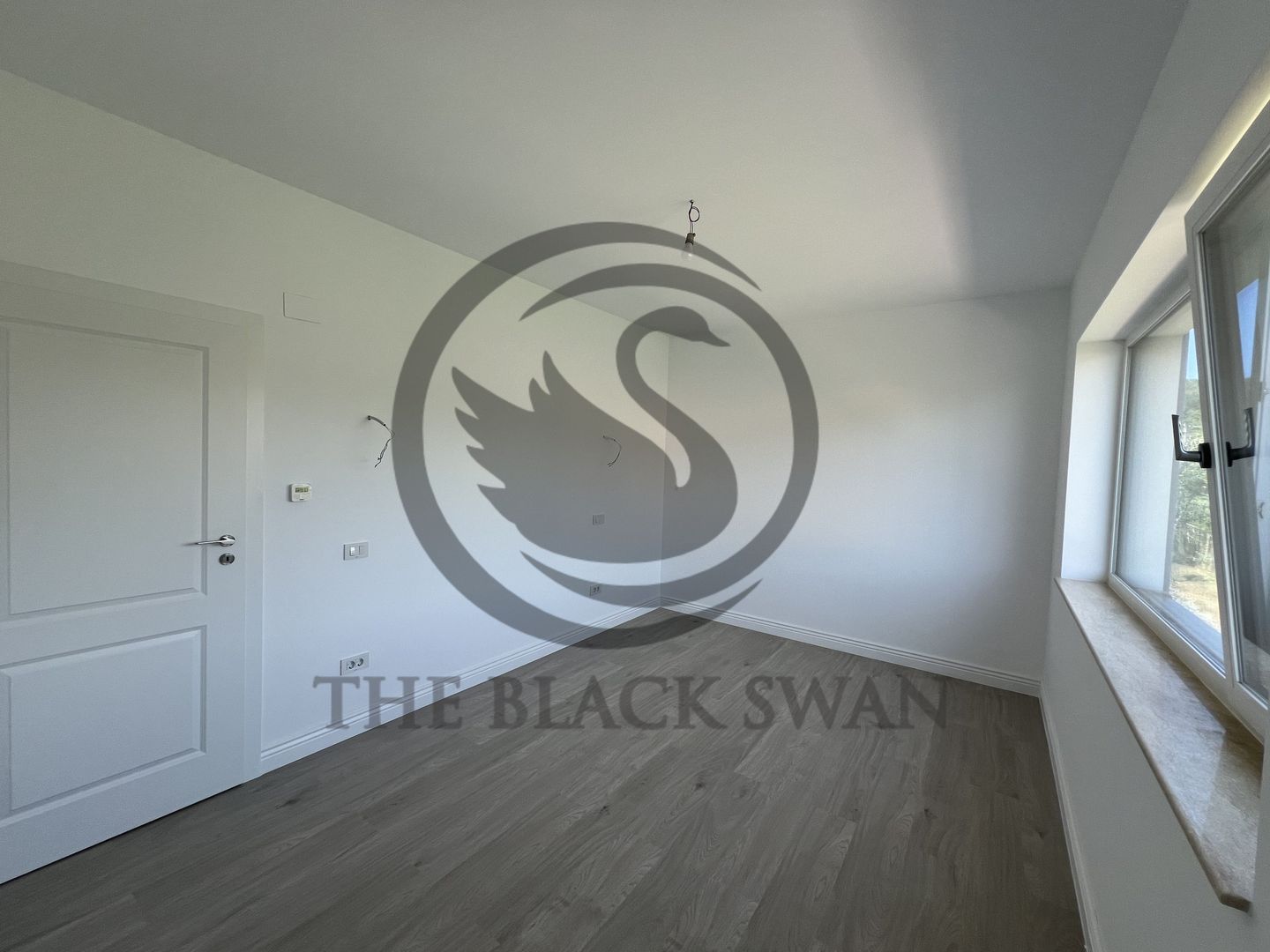 Casa cu 4 camere de vanzare | Premium | Nou | Moreni - Bld. Republicii - Poză 24