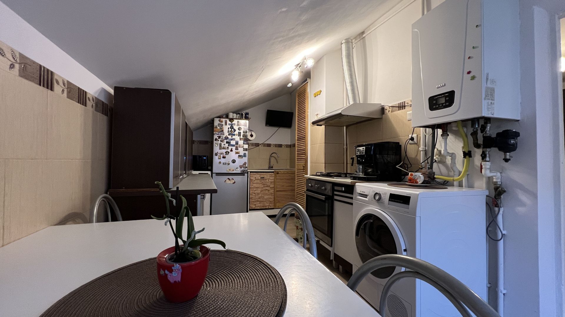 Casa individuala cu teren 386mp in zona Cora Alexandriei - Poză 10