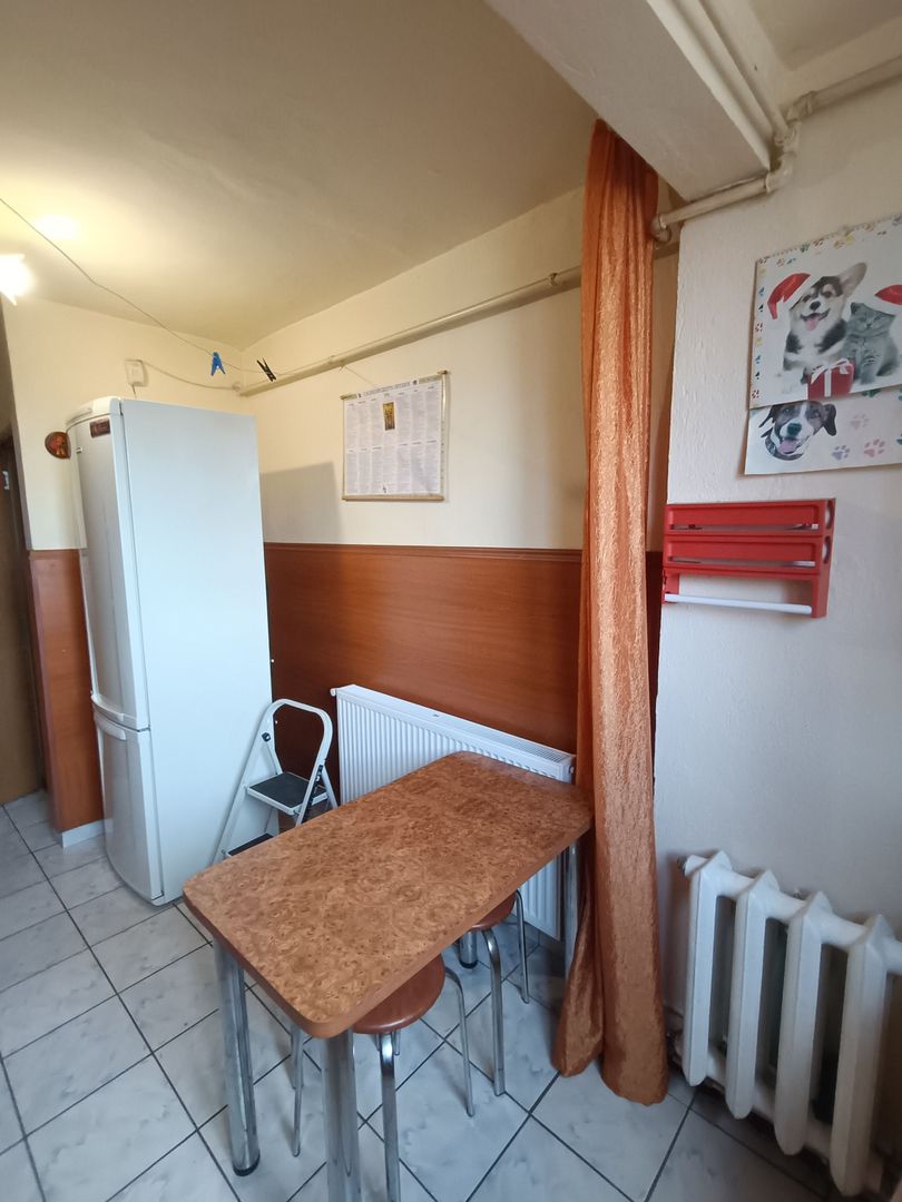 Apartament 3 camere, 70 mp utili, balcon, zona Cetate, Alba Iulia - Poză 12