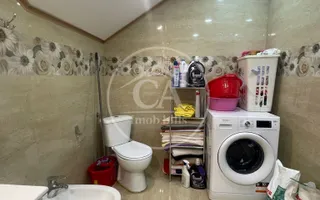 Casă de vânzare cu 4 camere în Cartierul Tineretului, Oradea - Poză 18