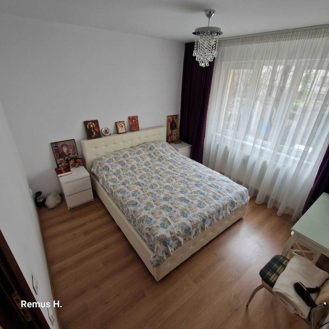 Apartament 3 camere | 70 mp | 1,5 min metrou | Mobilat,utila | Renovat - Poză 7