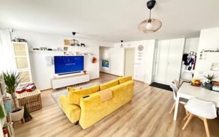 3 camere | Hils Pallady - Poză 1