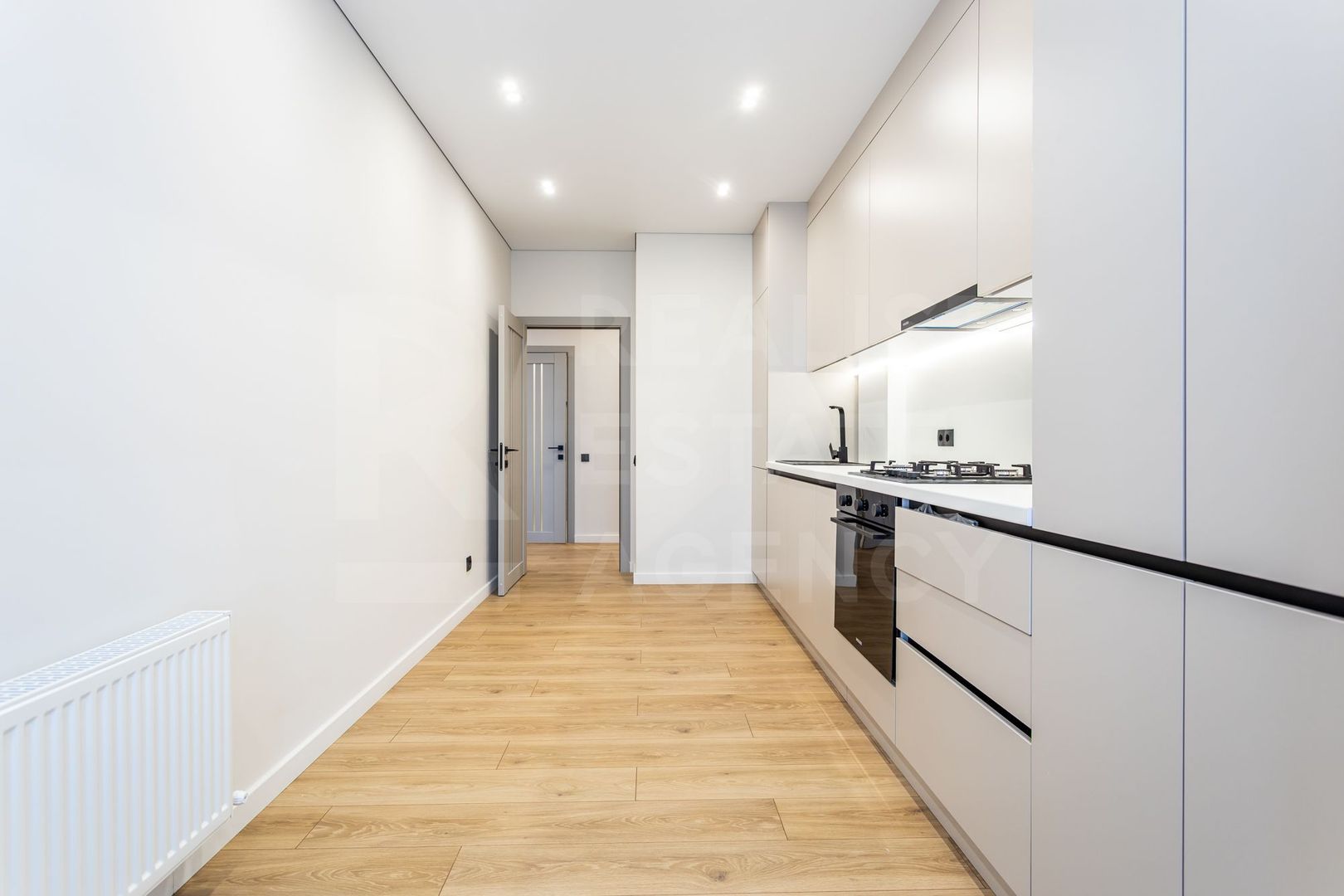 Vânzare, apartament, 3 camere, strada Jubiliară, Botanica - Poză 2