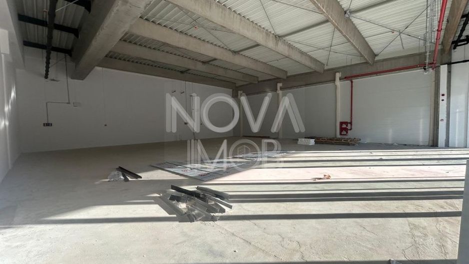 Spatiu comercial de inchiriat - Central, Cisnadie - de la 100 mp - Poză 6